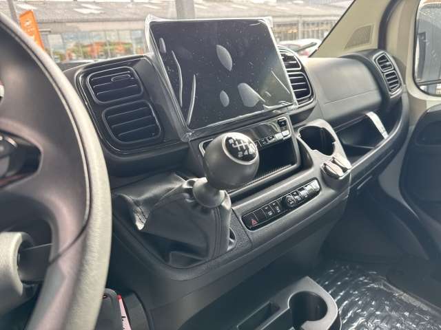 Fahrzeugbild eines Opel Movano