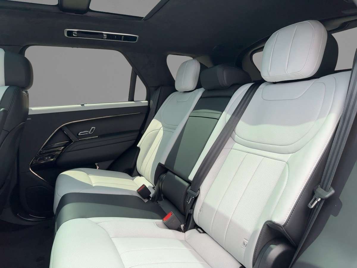 Fahrzeugbild eines Land Rover Range Rover Sport