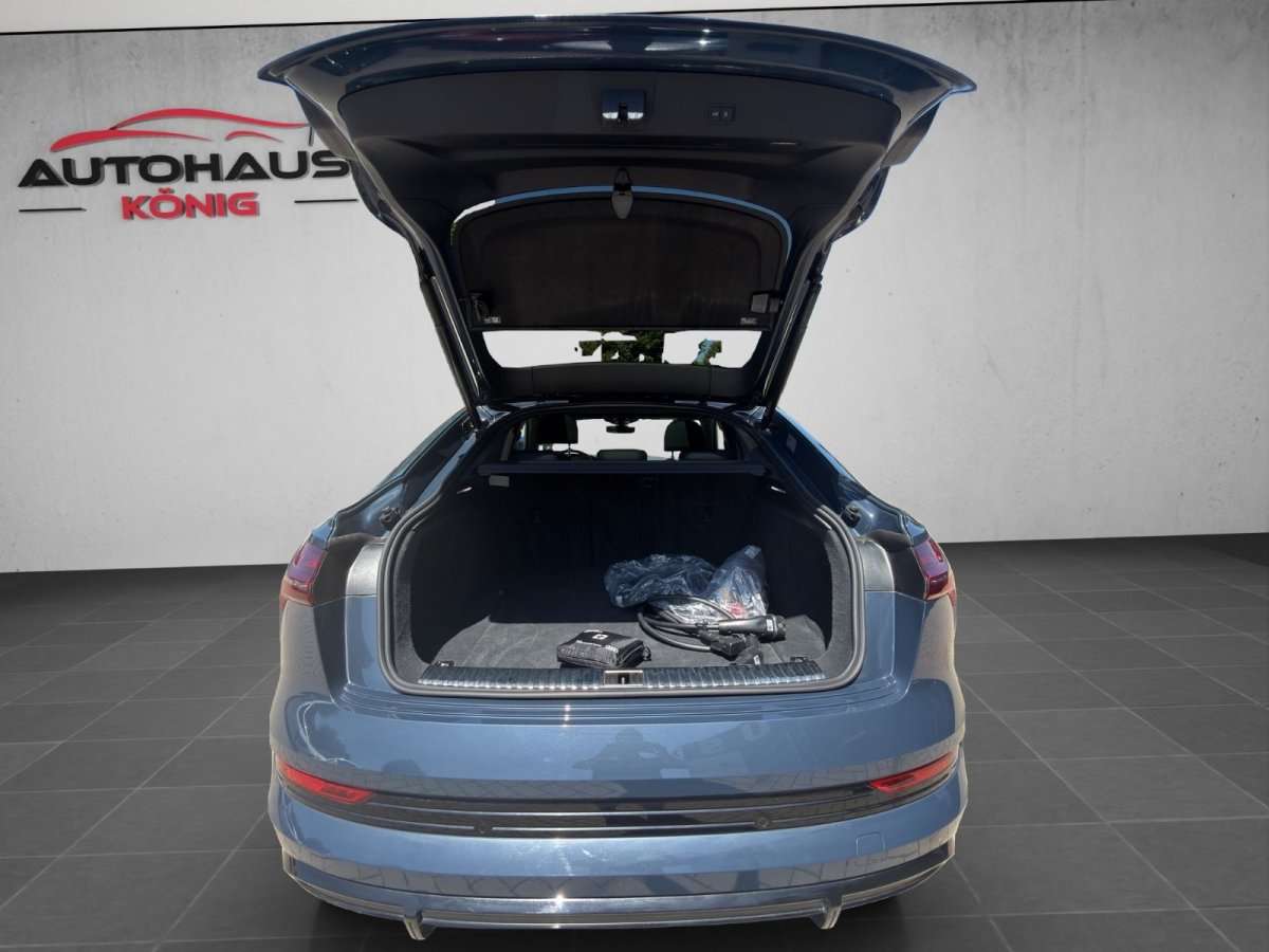 Fahrzeugbild eines Audi e-tron
