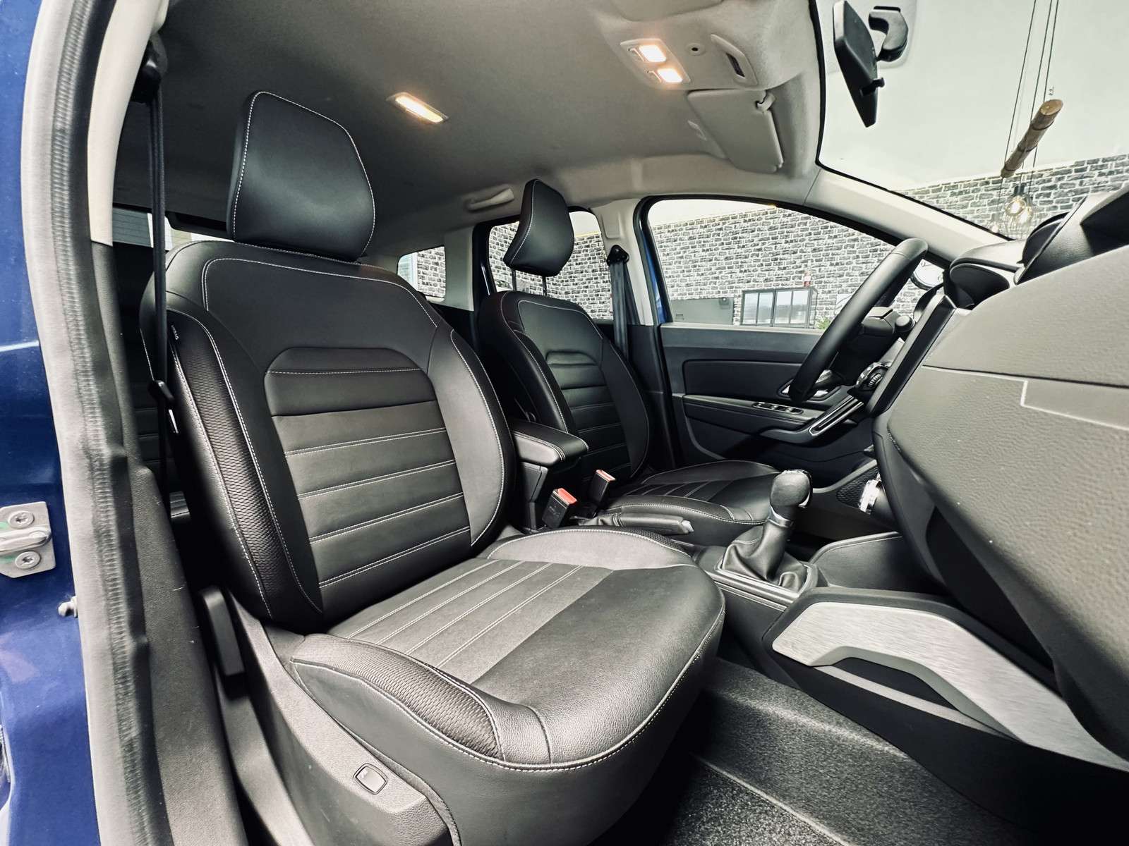 Fahrzeugbild eines Dacia Duster