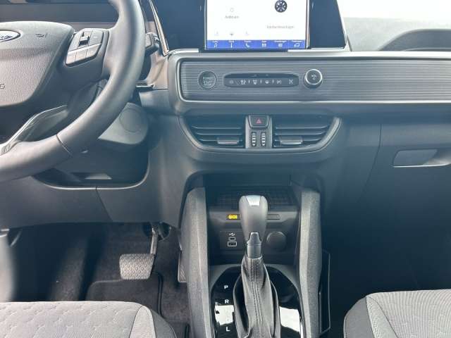 Fahrzeugbild eines Ford Tourneo Courier