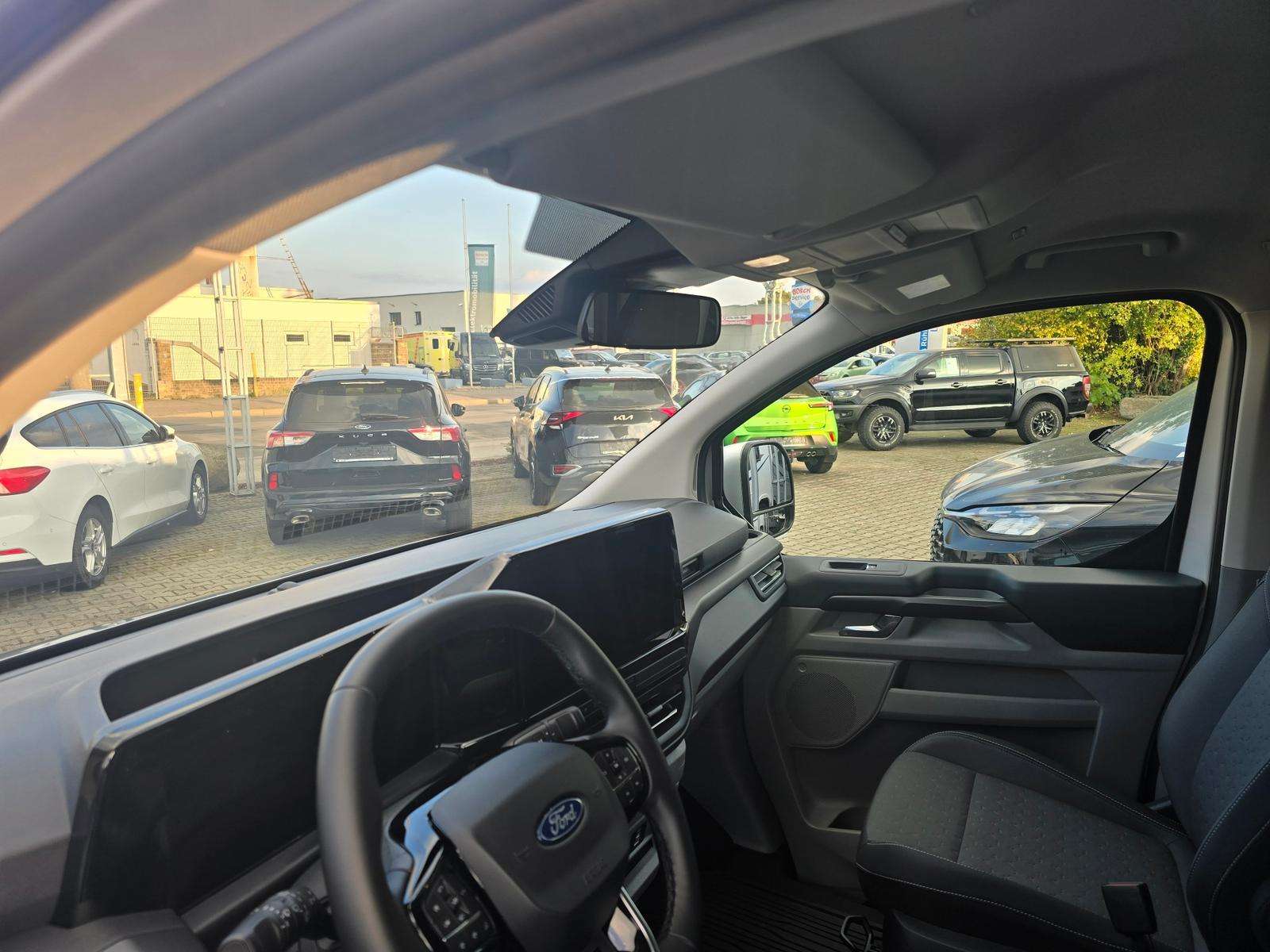 Fahrzeugbild eines Ford Tourneo Custom