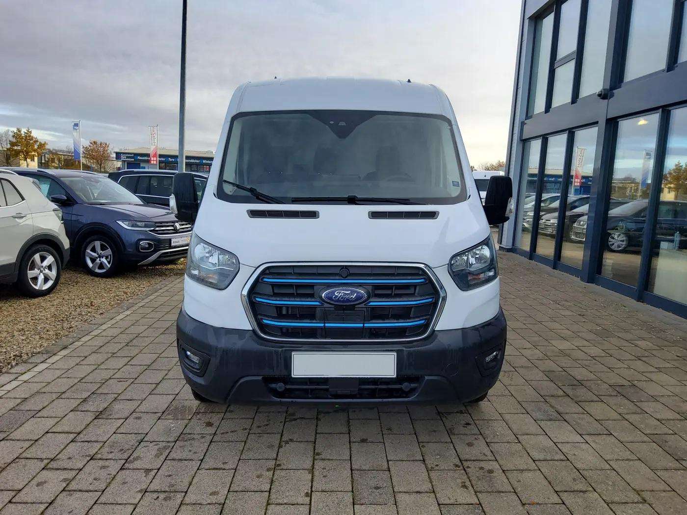 Fahrzeugbild eines Ford Transit