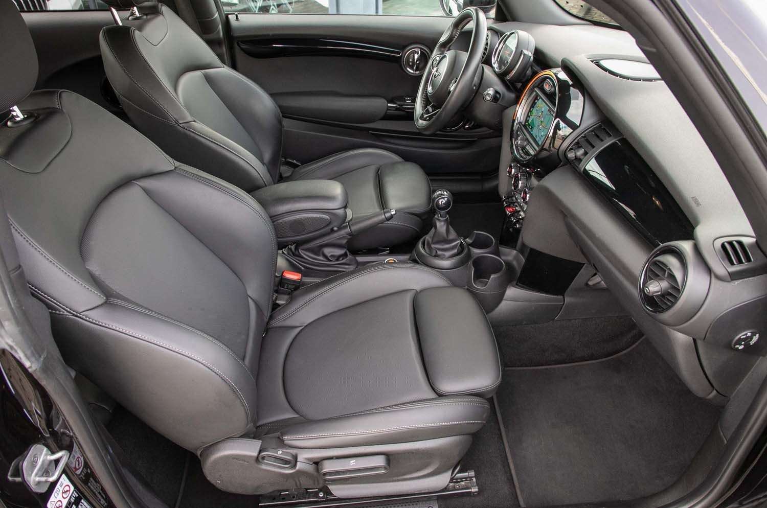 Fahrzeugbild eines MINI COOPER