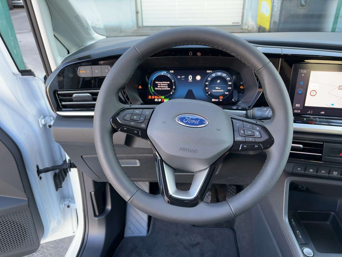 Fahrzeugbild eines Ford Grand Tourneo