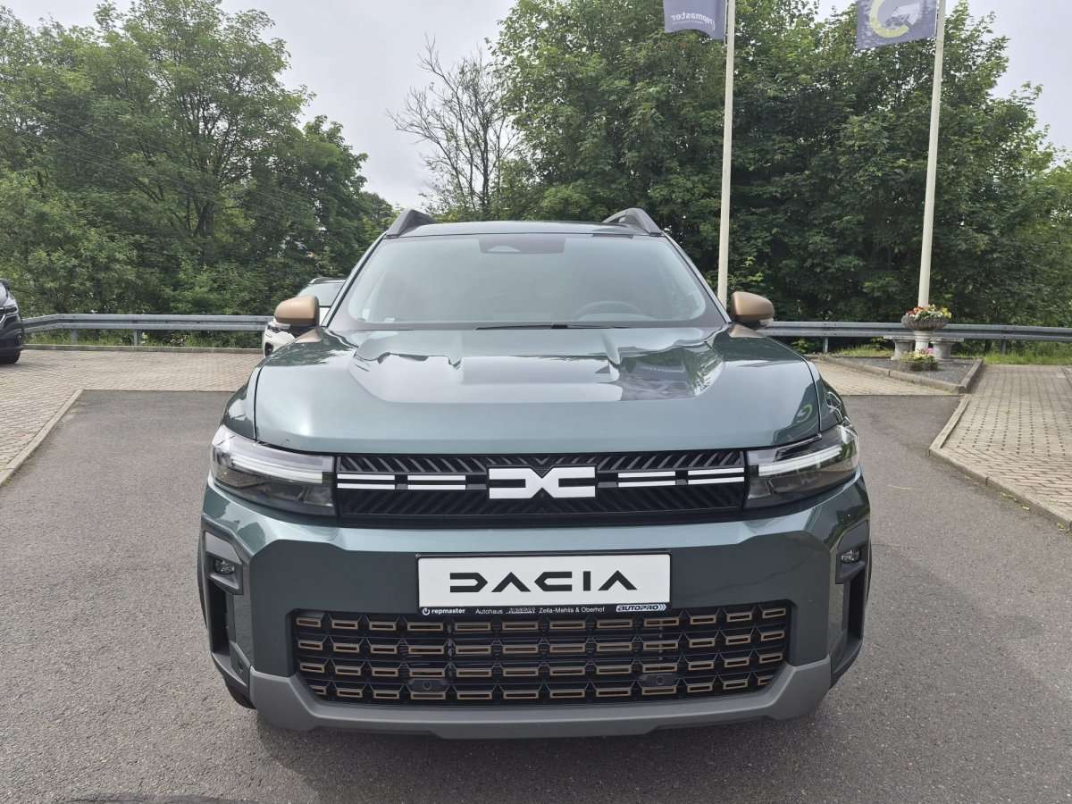 Fahrzeugbild eines Dacia Bigster