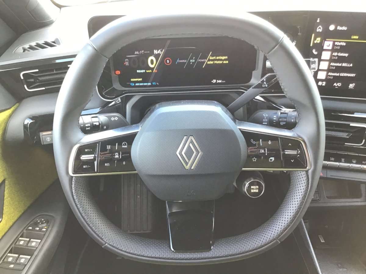 Fahrzeugbild eines Renault 5 E-TECH