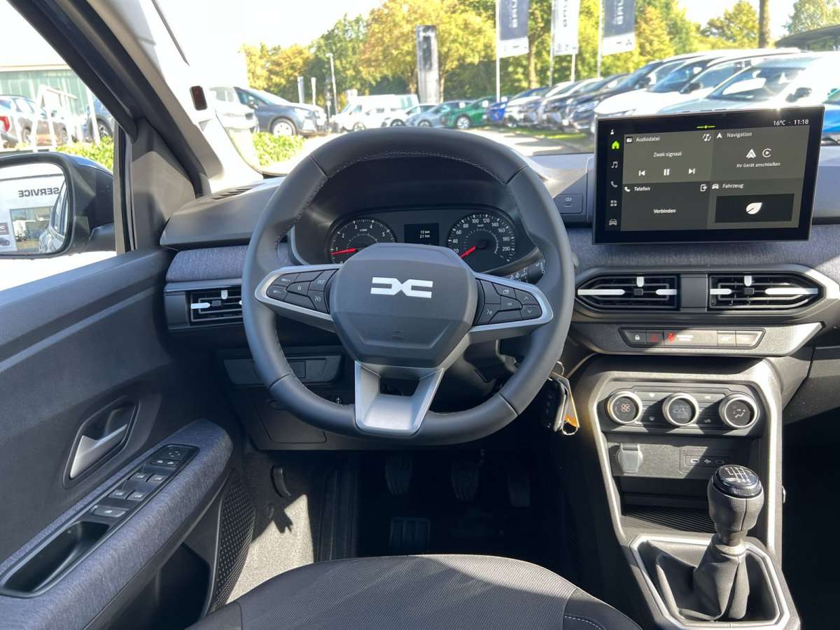 Fahrzeugbild eines Dacia Sandero