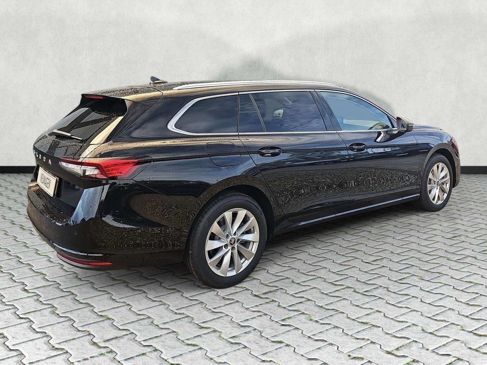 Fahrzeugbild eines Skoda Superb