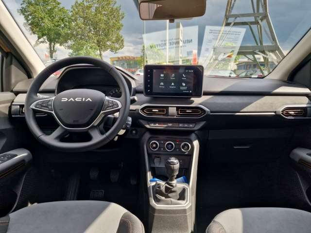 Fahrzeugbild eines Dacia Sandero