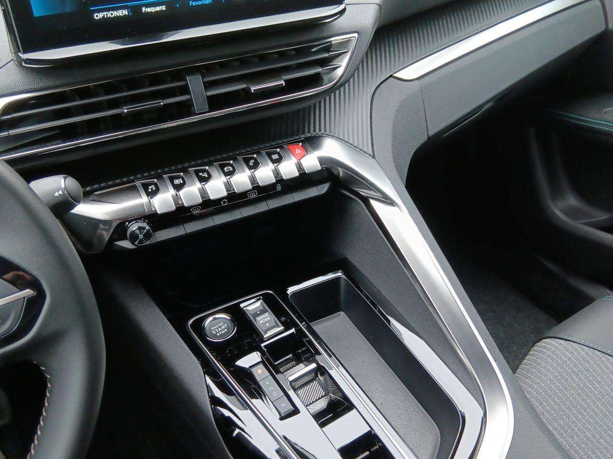 Fahrzeugbild eines Peugeot 5008