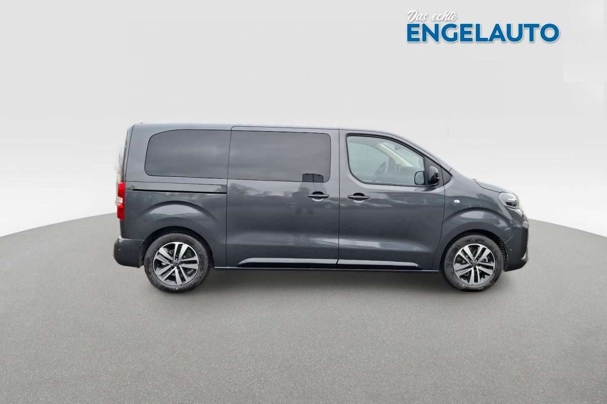 Fahrzeugbild eines Peugeot Traveller