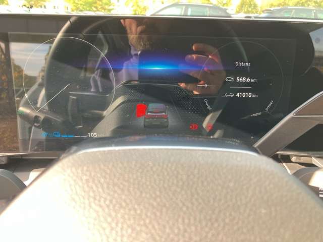 Fahrzeugbild eines Renault Megane E-TECH