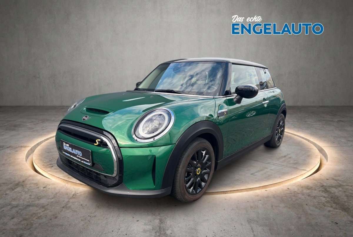 Fahrzeugbild eines MINI COOPER SE