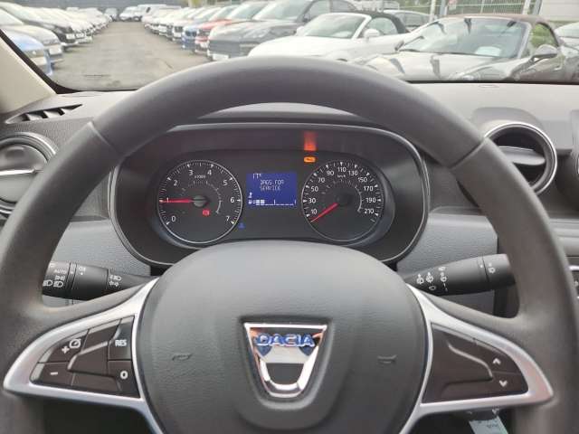 Fahrzeugbild eines Dacia Duster