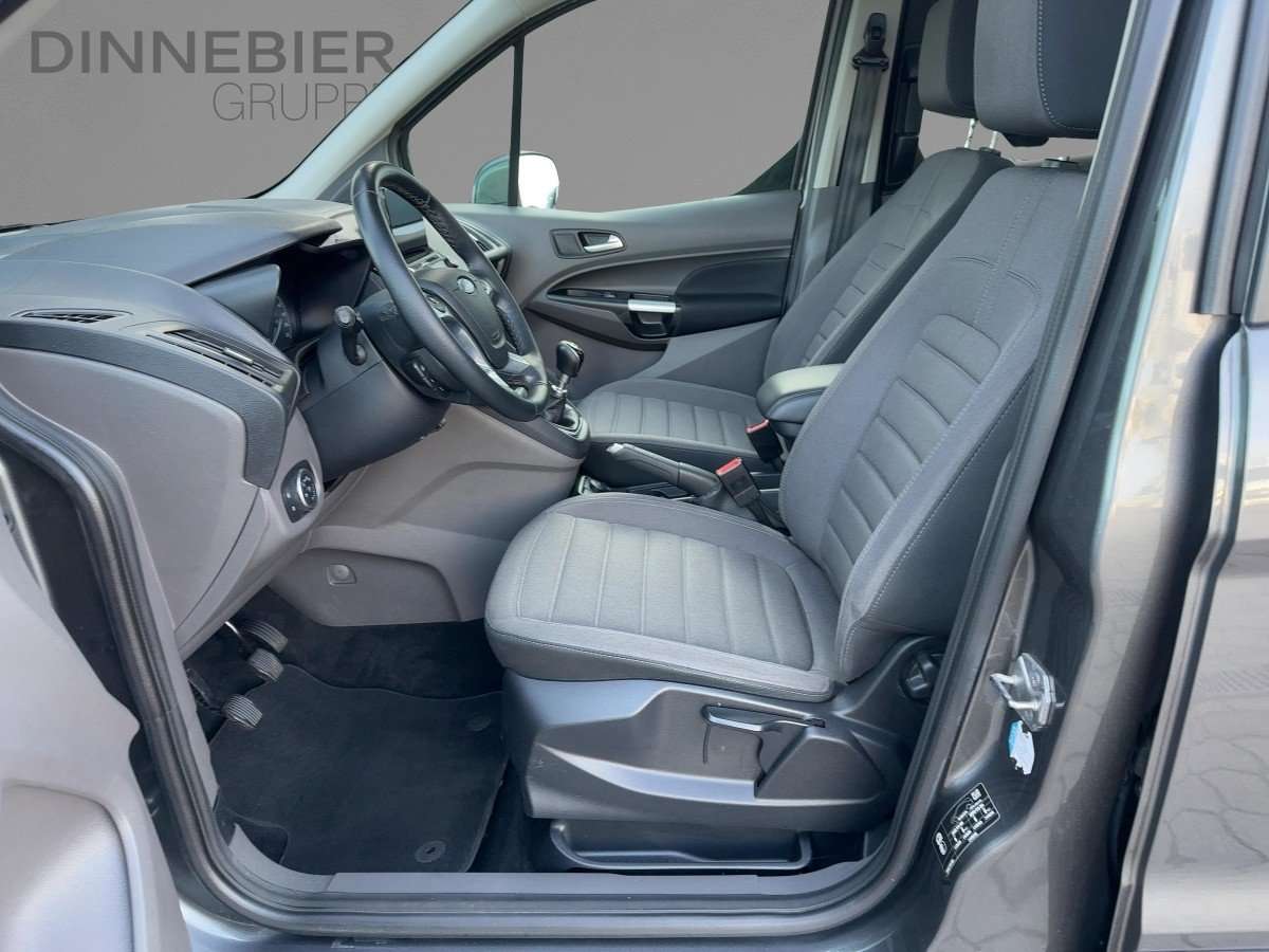 Fahrzeugbild eines Ford Grand Tourneo
