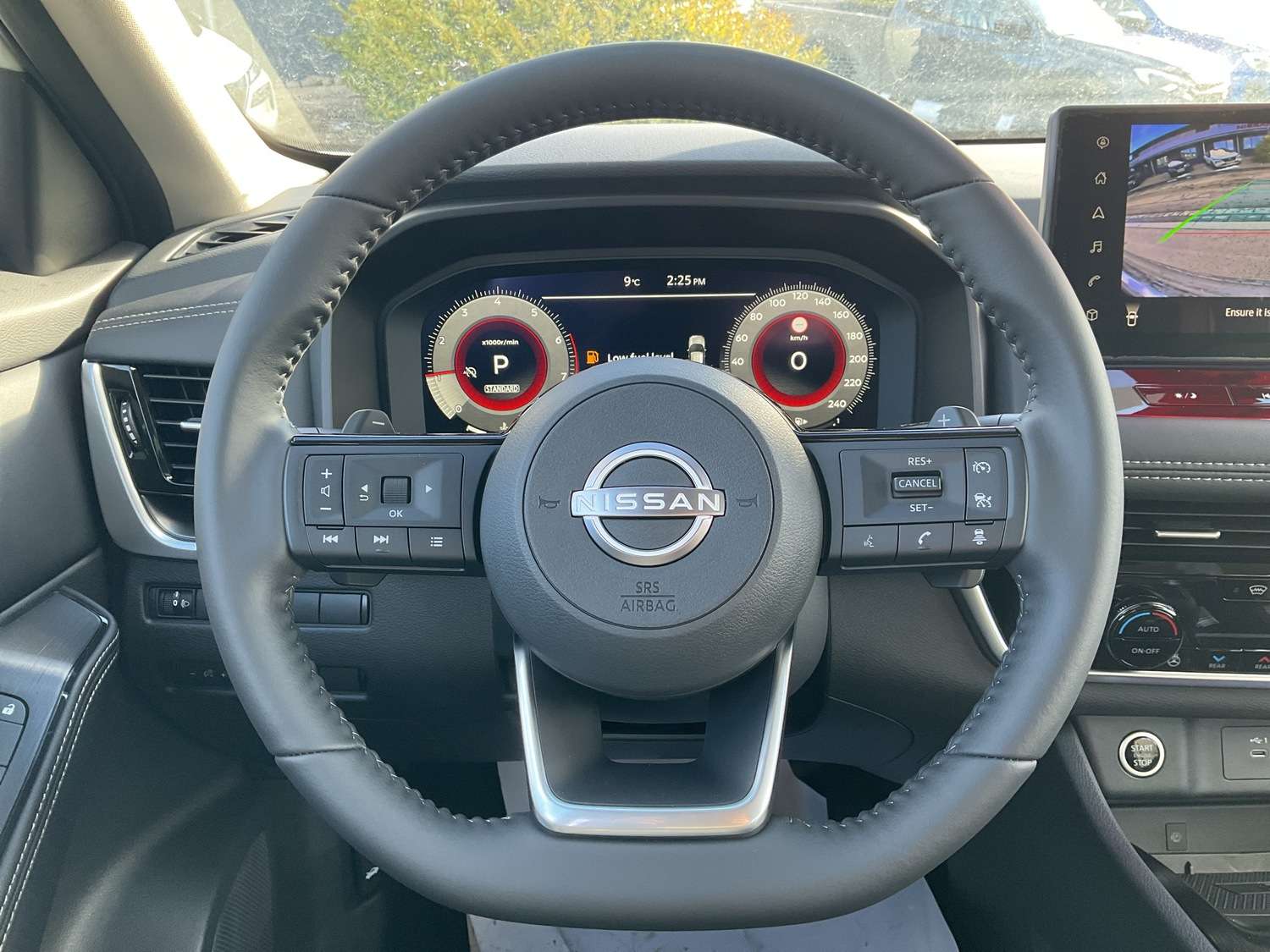 Fahrzeugbild eines Nissan X-TRAIL