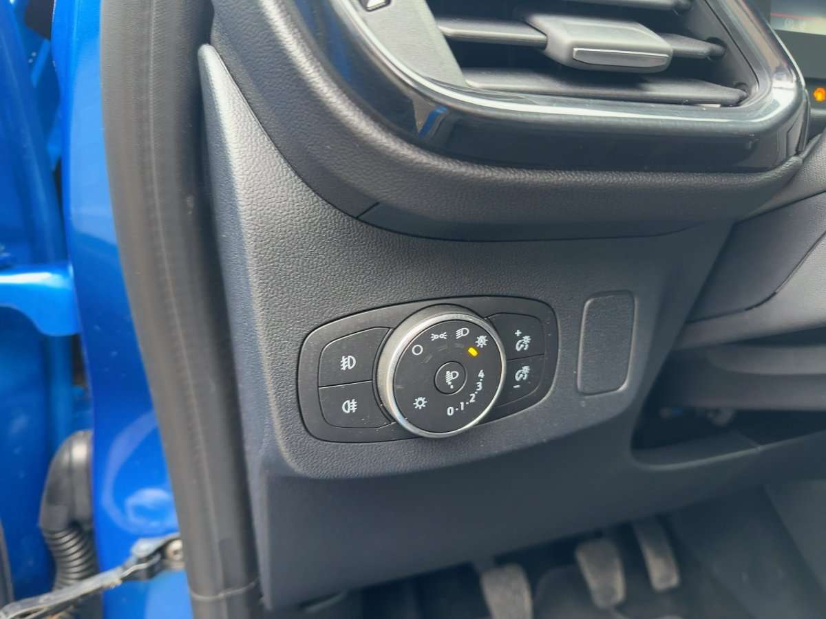 Fahrzeugbild eines Ford Puma
