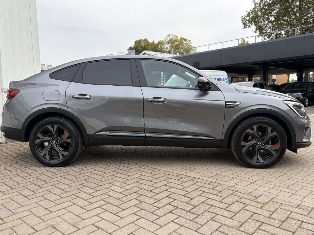 Fahrzeugbild eines Renault Arkana