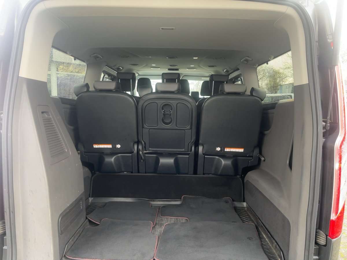 Fahrzeugbild eines Ford Tourneo Custom