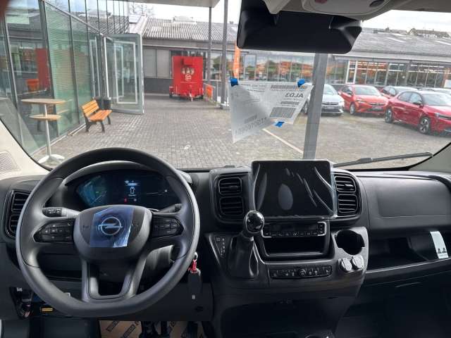 Fahrzeugbild eines Opel Movano