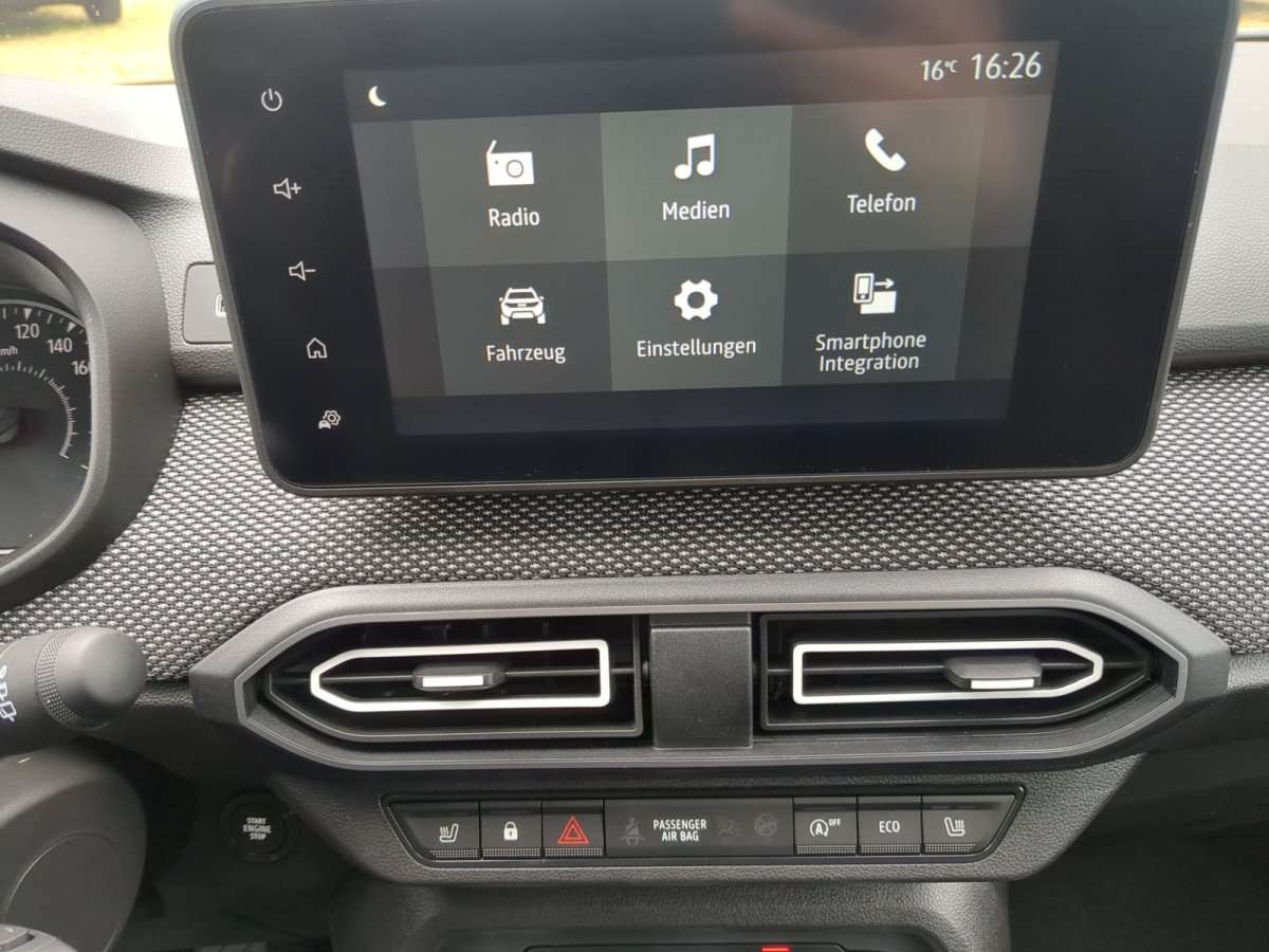 Fahrzeugbild eines Dacia Sandero