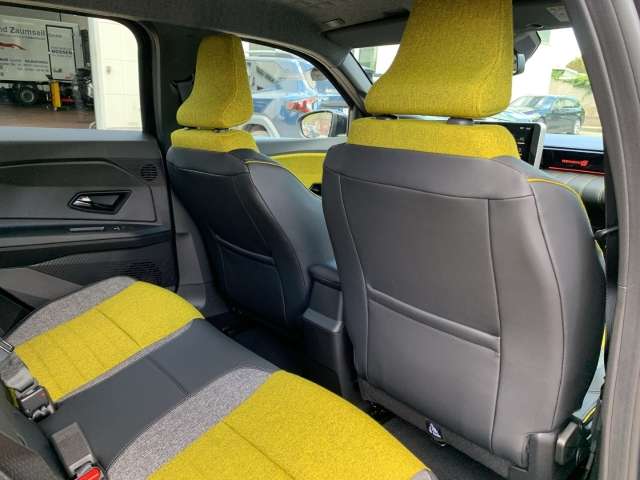 Fahrzeugbild eines Renault 5 E-TECH