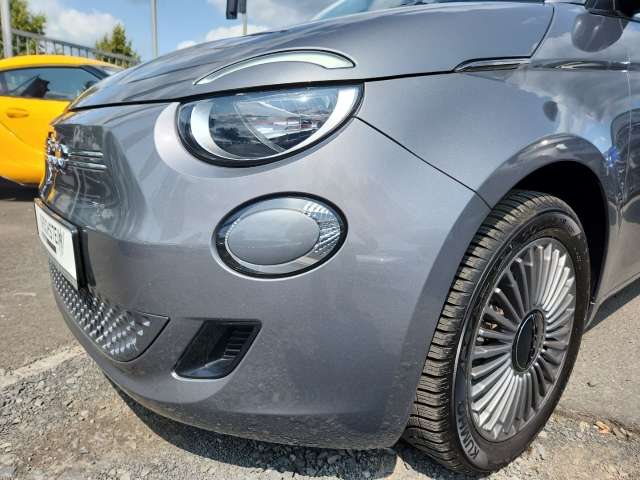 Fahrzeugbild eines Fiat 500