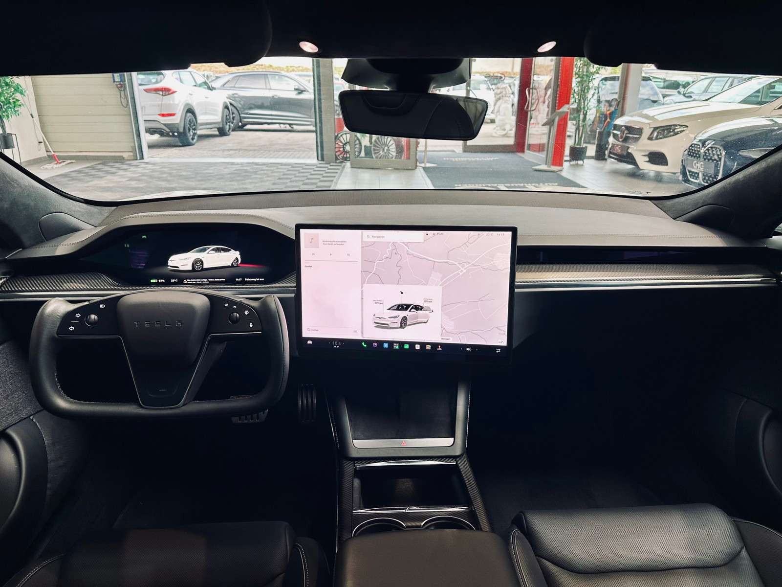 Fahrzeugbild eines TESLA Model S