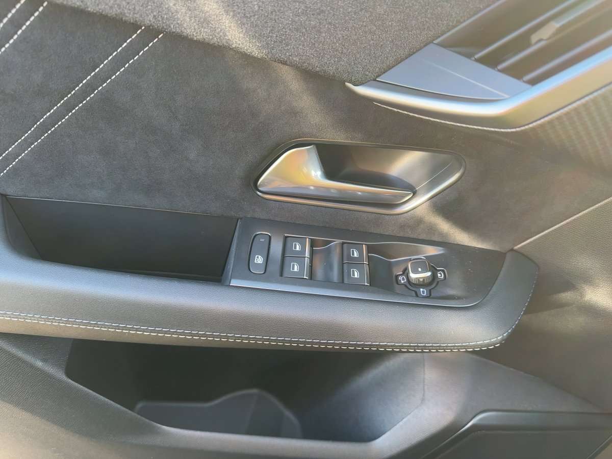 Fahrzeugbild eines Opel Grandland X