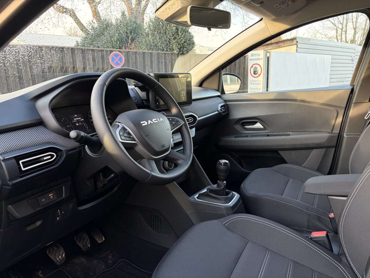 Fahrzeugbild eines Dacia Sandero