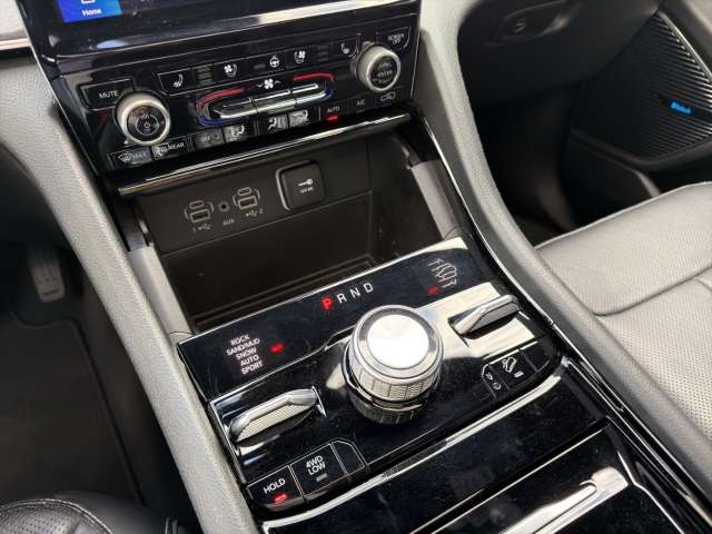 Fahrzeugbild eines Jeep Grand Cherokee