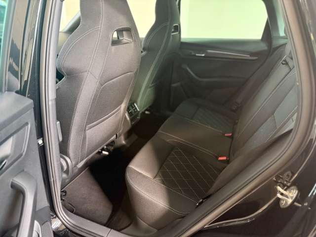 Fahrzeugbild eines Skoda Karoq