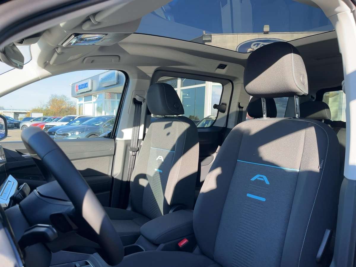 Fahrzeugbild eines Ford Grand Tourneo