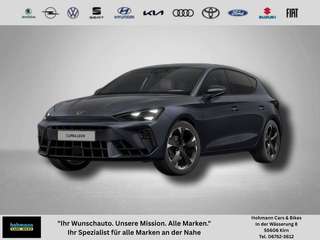 Schräge Frontansicht auf einen CUPRA Leon , freigestellt