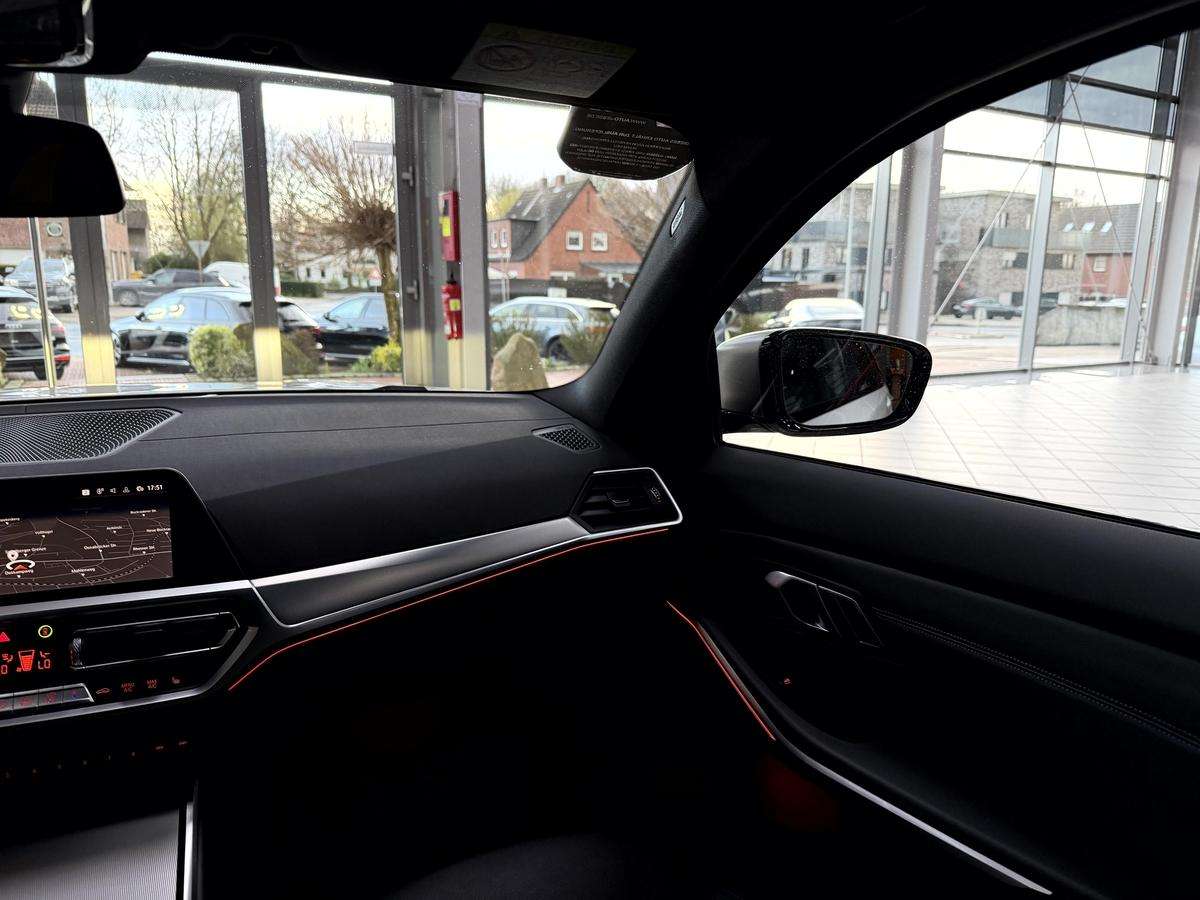 Fahrzeugbild eines BMW 3er-Reihe