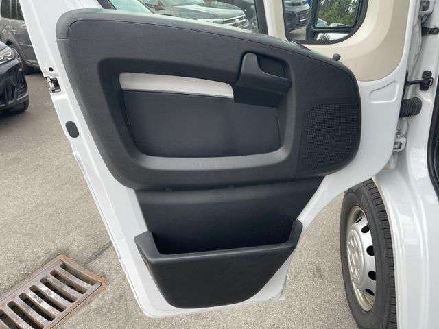 Fahrzeugbild eines Opel Movano