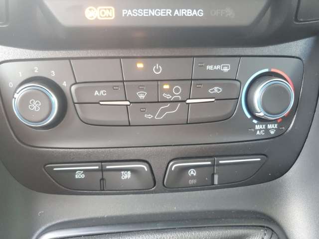 Fahrzeugbild eines Ford Transit Connect