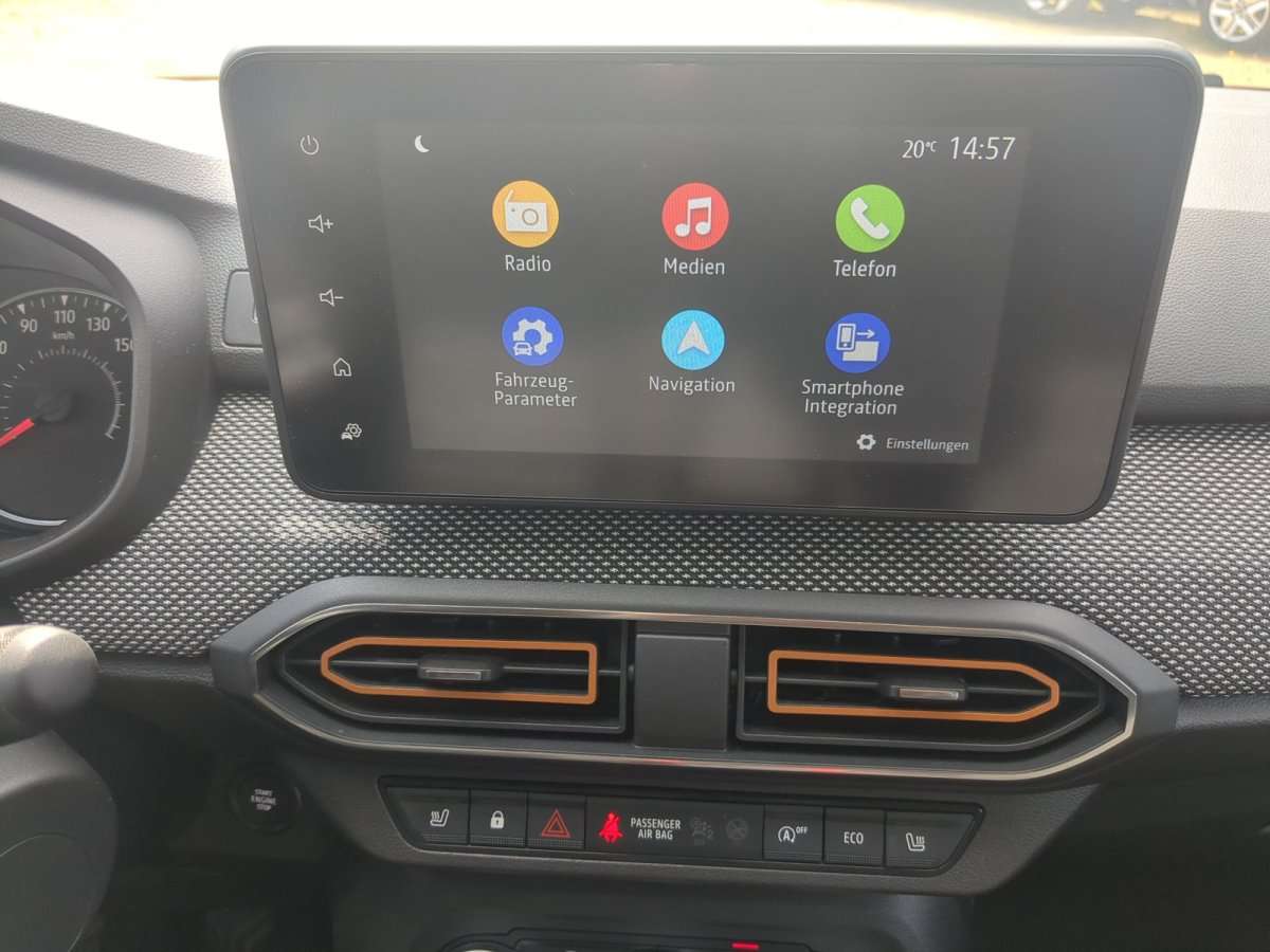 Fahrzeugbild eines Dacia Sandero