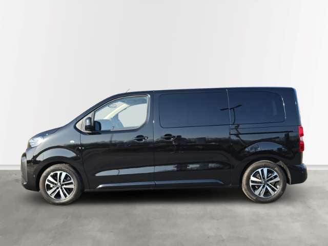Fahrzeugbild eines Peugeot Traveller