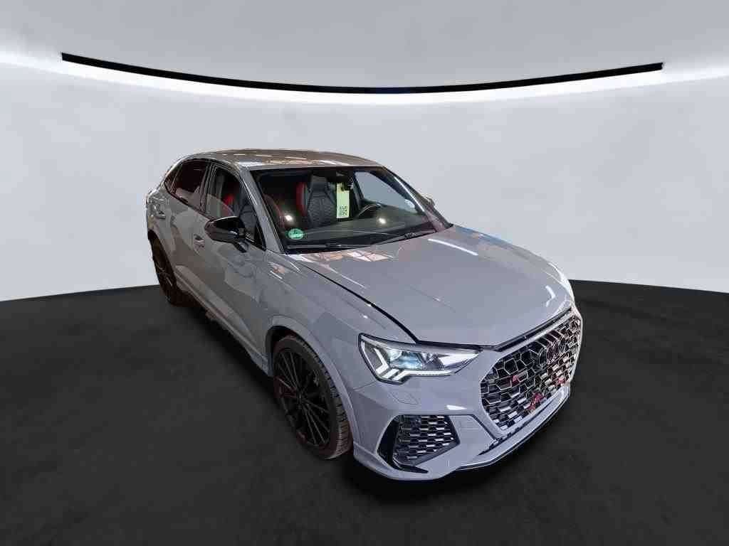 Fahrzeugbild eines Audi RS Q3