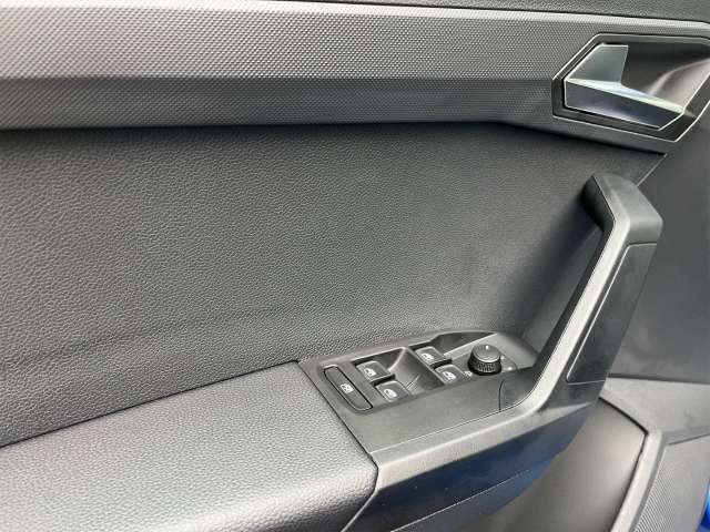 Fahrzeugbild eines SEAT Ibiza