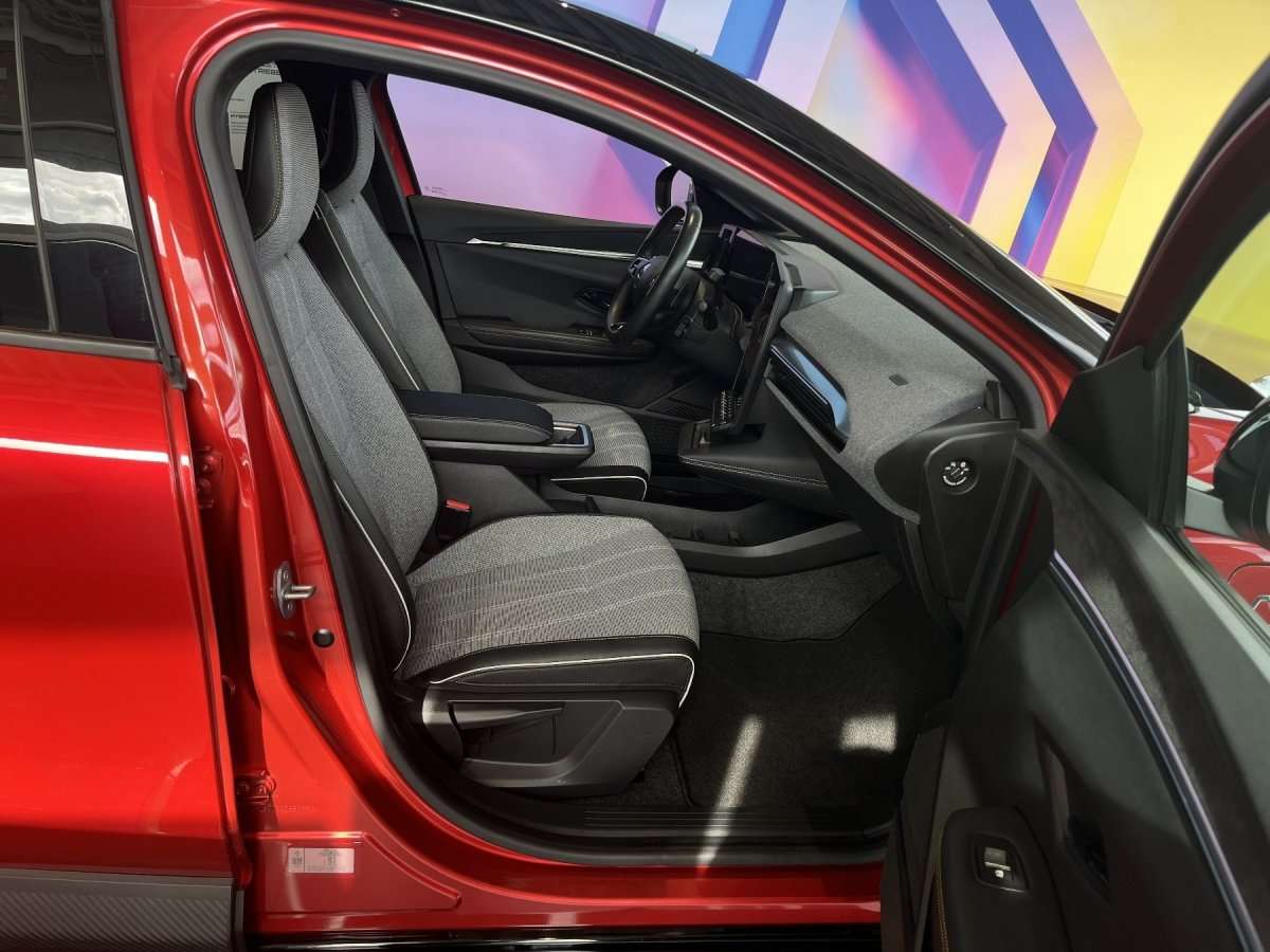 Fahrzeugbild eines Renault Megane E-TECH