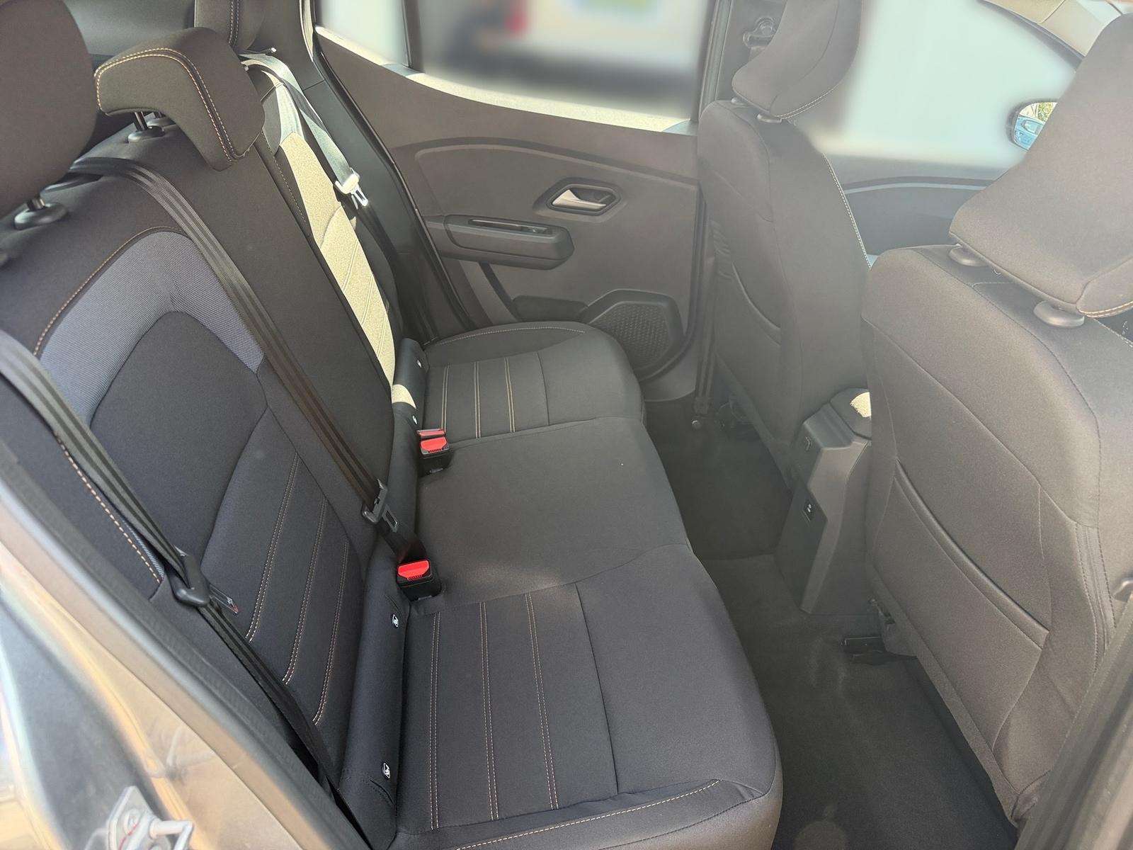 Fahrzeugbild eines Dacia Sandero