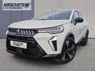 Schräge Frontansicht auf einen Mitsubishi Grandis , freigestellt