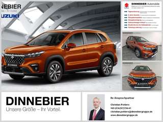 Schräge Frontansicht auf einen Suzuki S-Cross , freigestellt