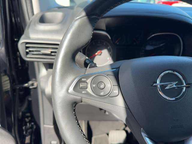 Fahrzeugbild eines Opel Combo Life
