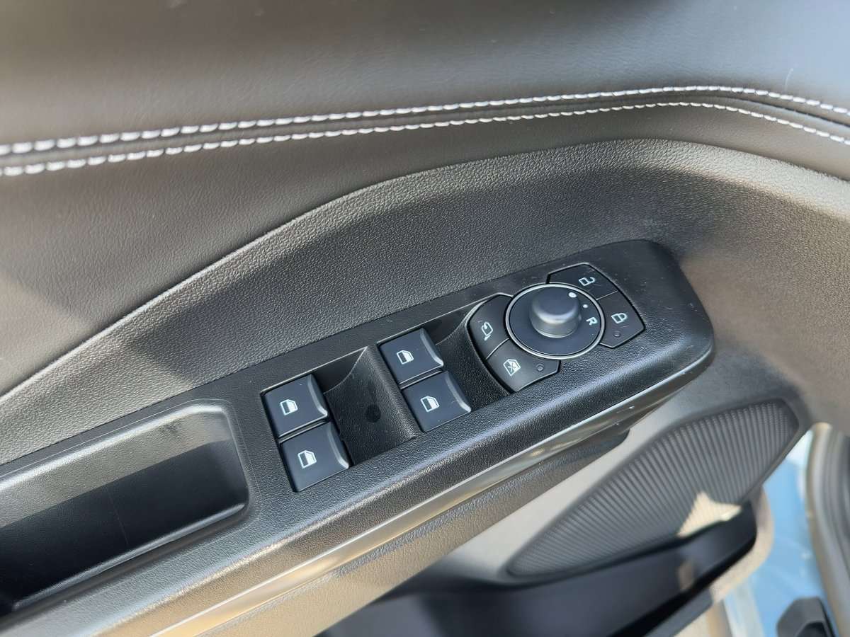 Fahrzeugbild eines Ford Puma