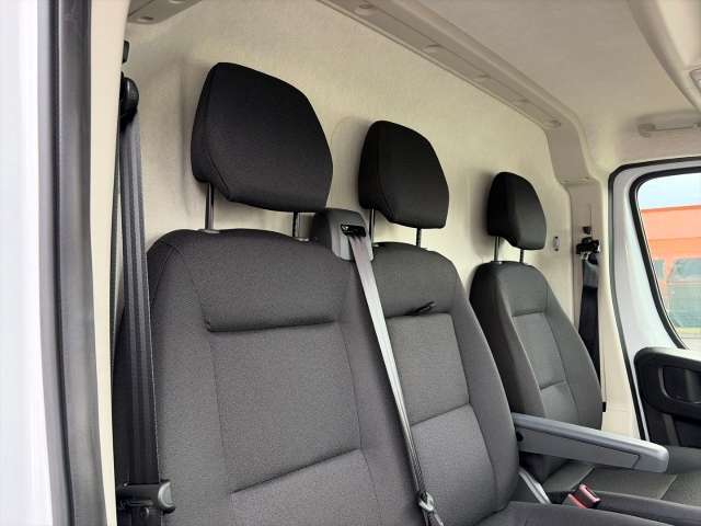 Fahrzeugbild eines Opel Movano