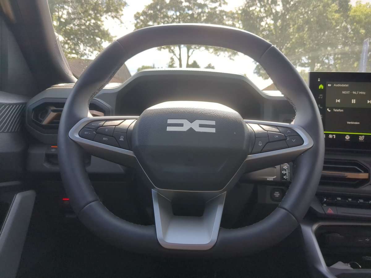 Fahrzeugbild eines Dacia Bigster